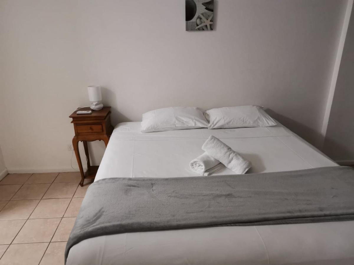 Surfers Holiday Apartments Голд-Кост Экстерьер фото