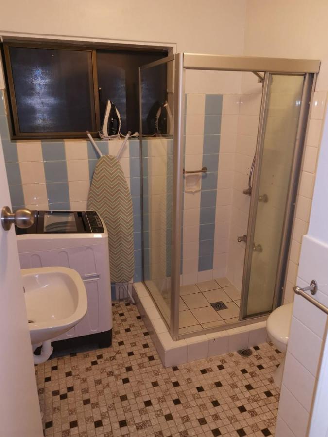 Surfers Holiday Apartments Голд-Кост Экстерьер фото
