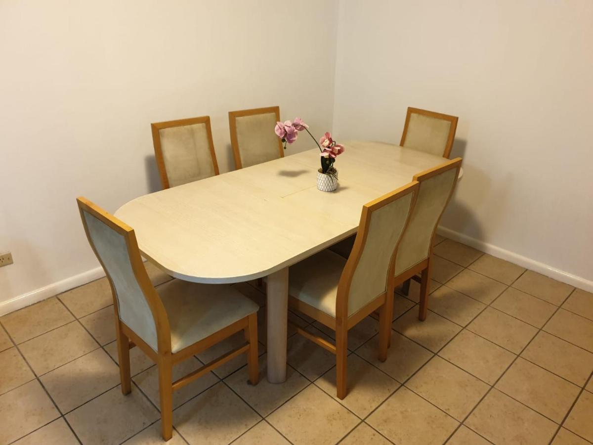 Surfers Holiday Apartments Голд-Кост Экстерьер фото